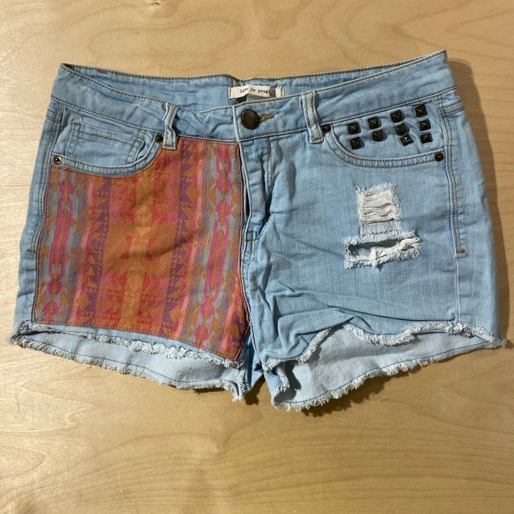 Life in Progress Light Blue Jean Shorts with Multicolor Patch 30 (PS)